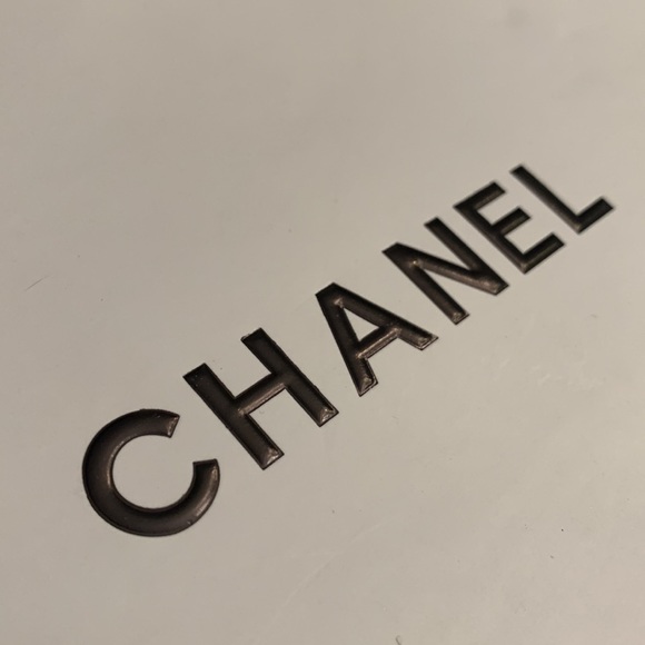 CHANEL shopping bag - Picture 4 of 12
